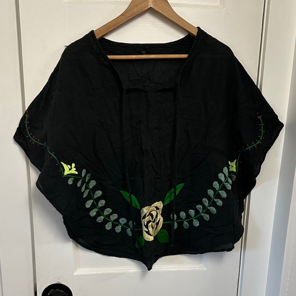 Chic Black Floral Women's Blouse